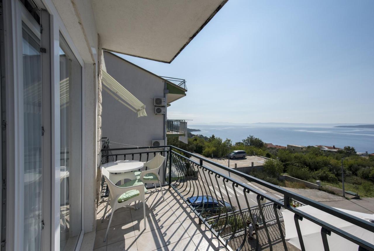 Apartments With A Parking Space Brela, Makarska - 16603 Zewnętrze zdjęcie