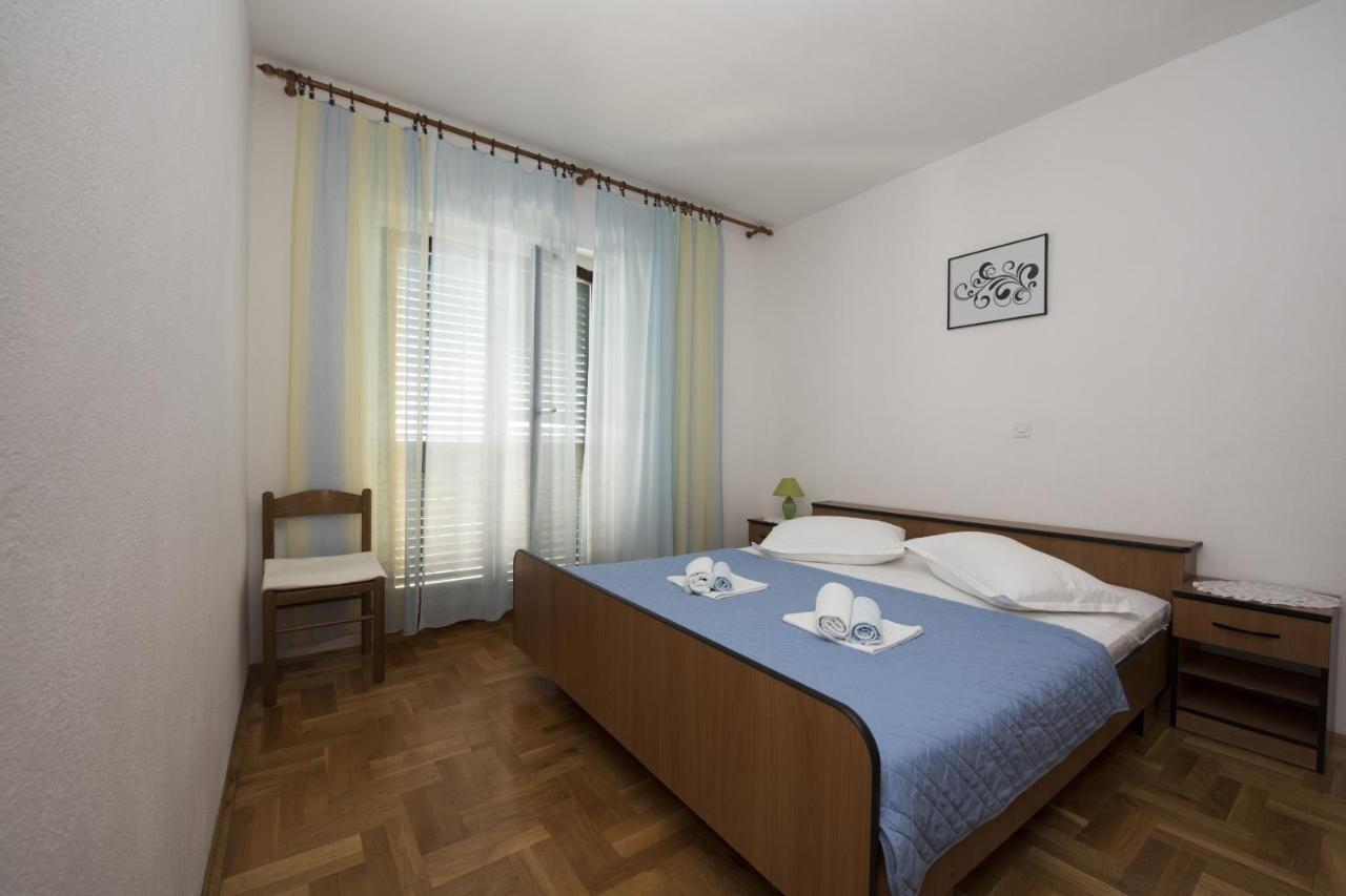 Apartments With A Parking Space Brela, Makarska - 16603 Zewnętrze zdjęcie