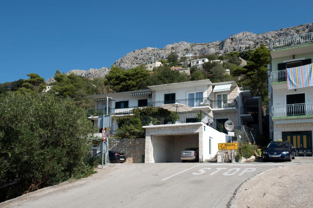 Apartments With A Parking Space Brela, Makarska - 16603 Zewnętrze zdjęcie