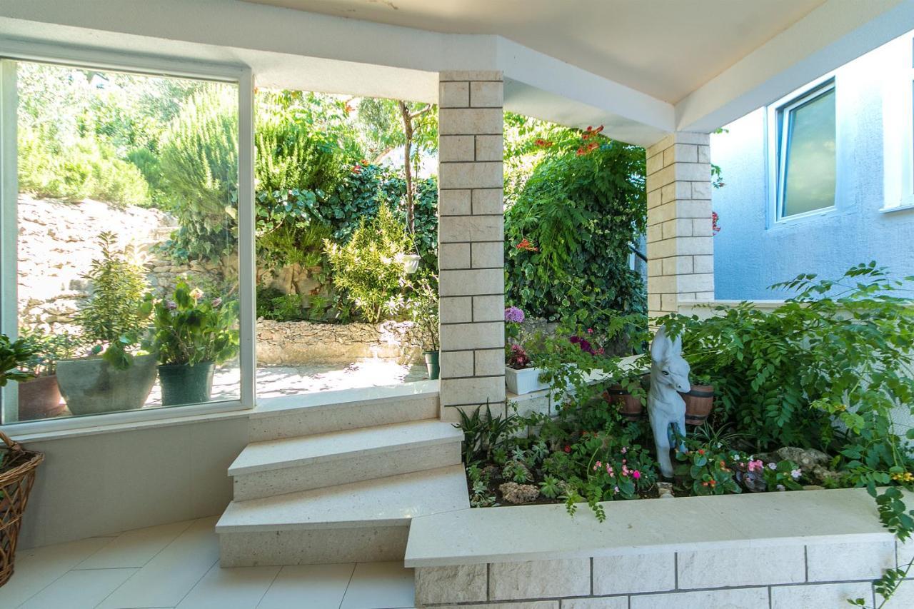 Apartments With A Parking Space Brela, Makarska - 16603 Zewnętrze zdjęcie
