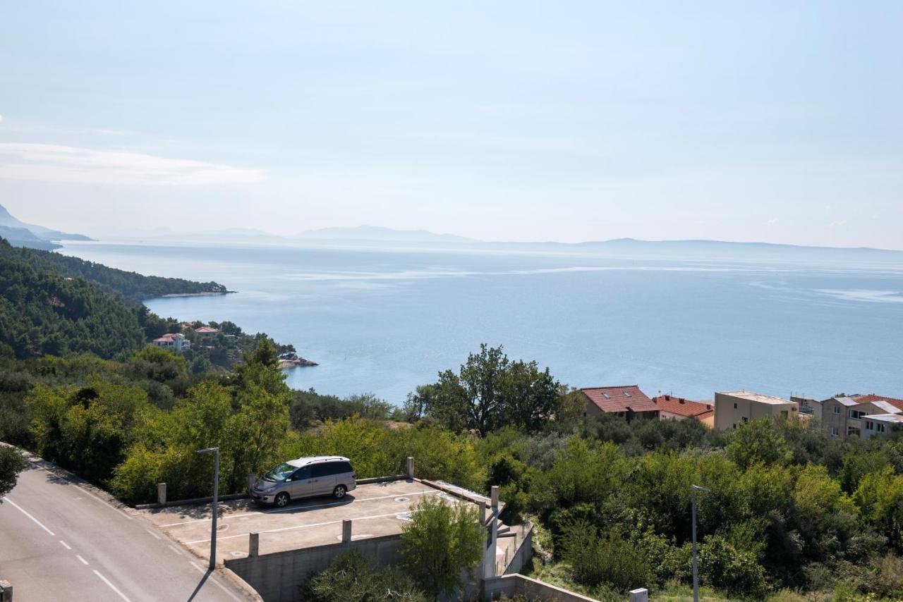 Apartments With A Parking Space Brela, Makarska - 16603 Zewnętrze zdjęcie