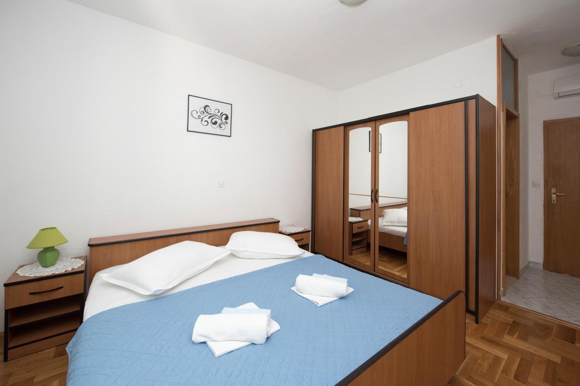 Apartments With A Parking Space Brela, Makarska - 16603 Pokój zdjęcie