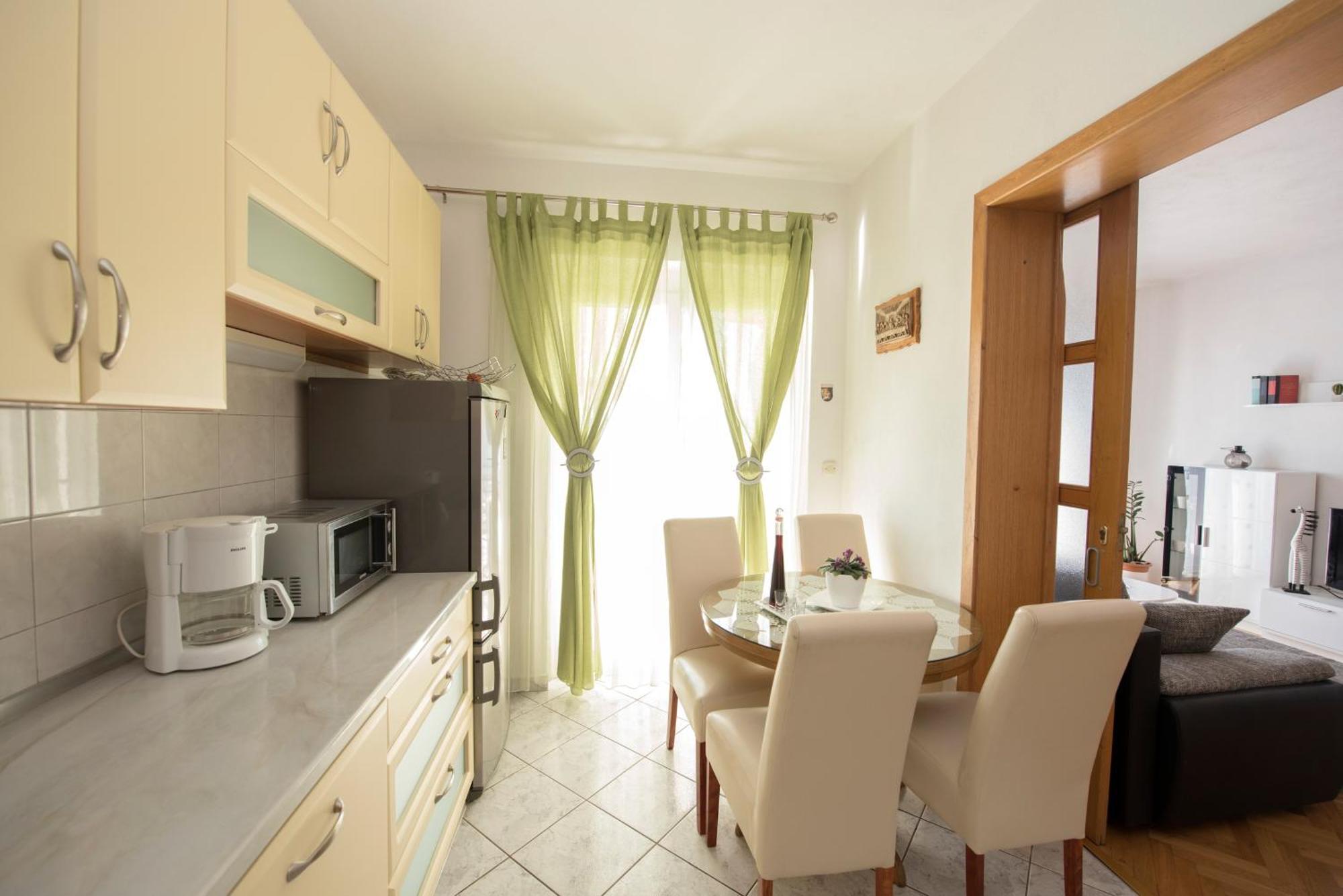 Apartments With A Parking Space Brela, Makarska - 16603 Pokój zdjęcie